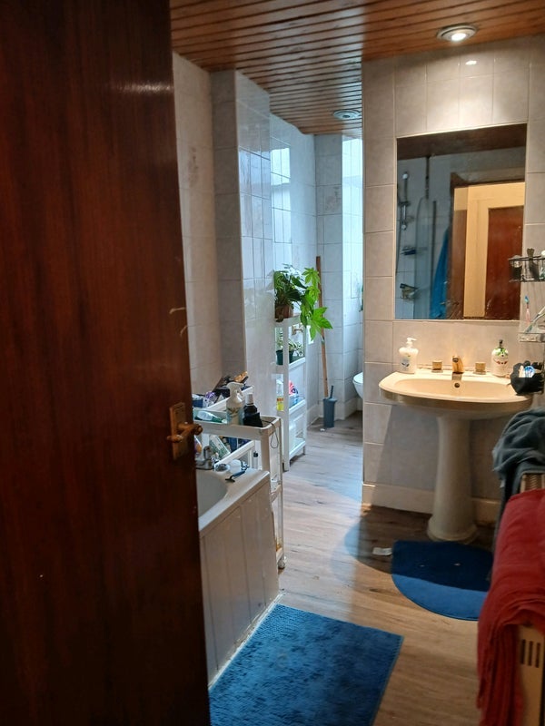 Room Copland Road in Glasgow