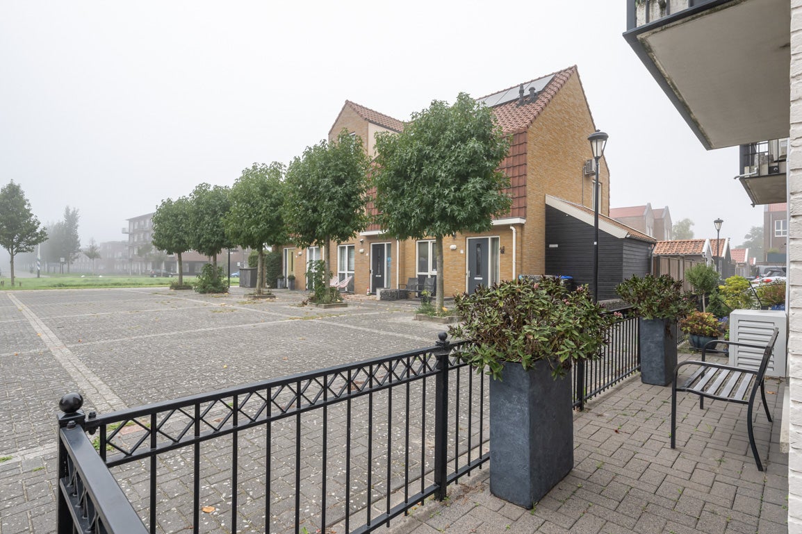 Tussenwoning te koop: Bergweg 13, Middelharnis