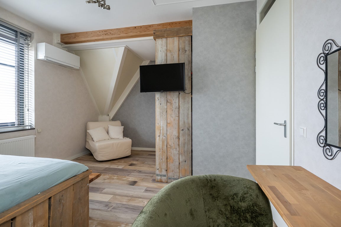 Tussenwoning te koop: Bergweg 13, Middelharnis