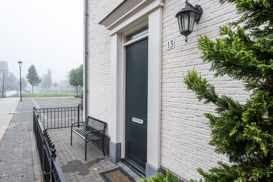 Tussenwoning te koop: Bergweg 13, Middelharnis