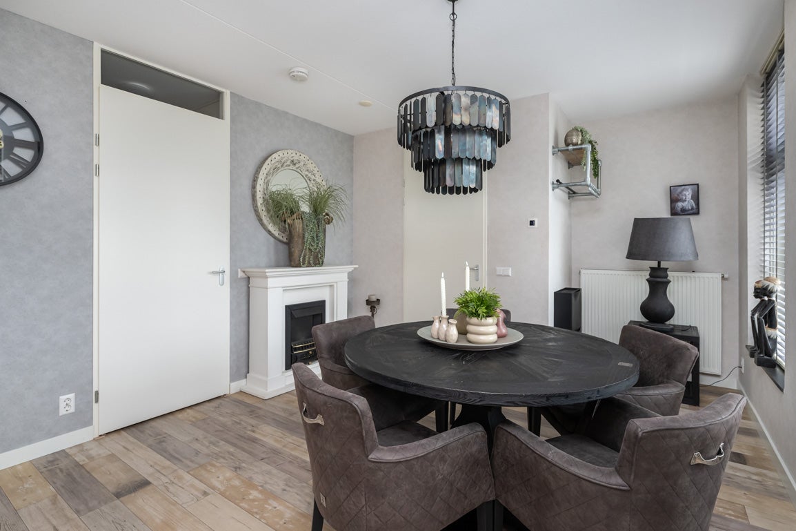 Tussenwoning te koop: Bergweg 13, Middelharnis