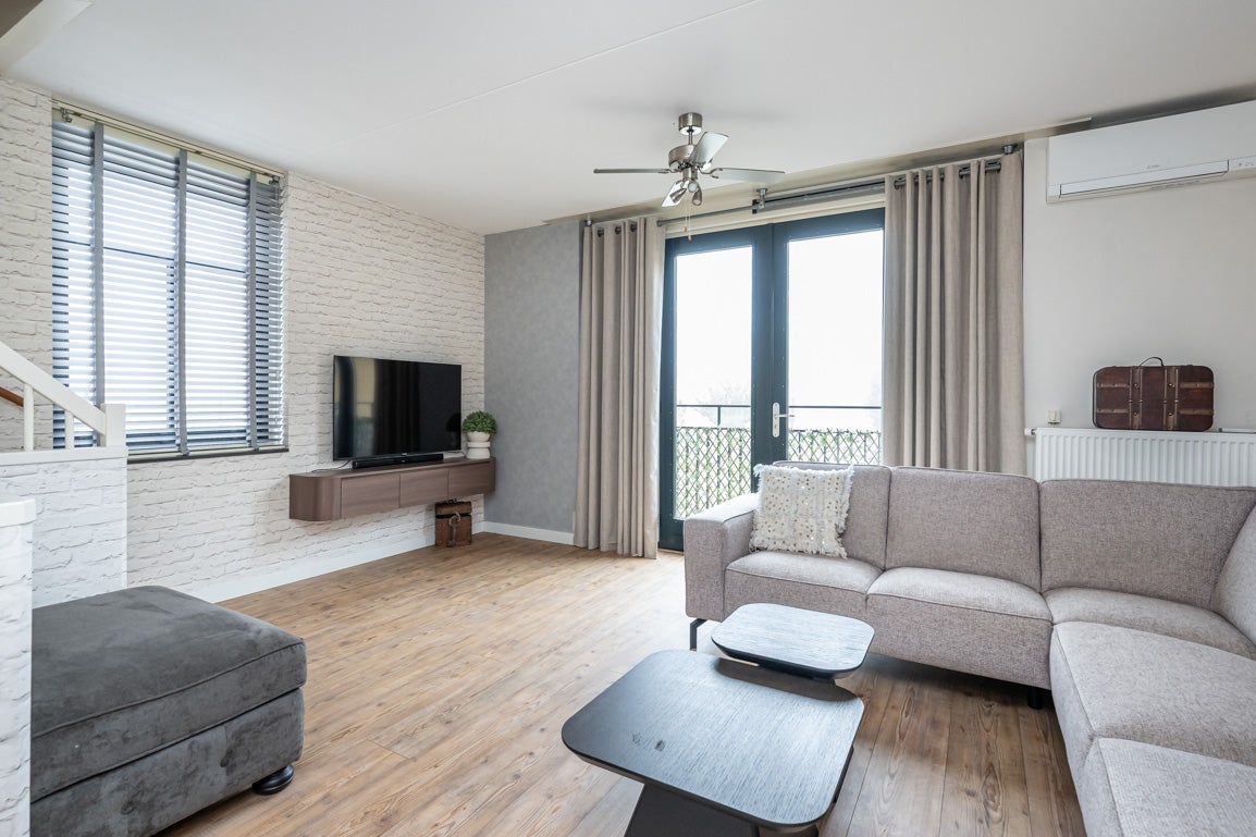 Tussenwoning te koop: Bergweg 13, Middelharnis