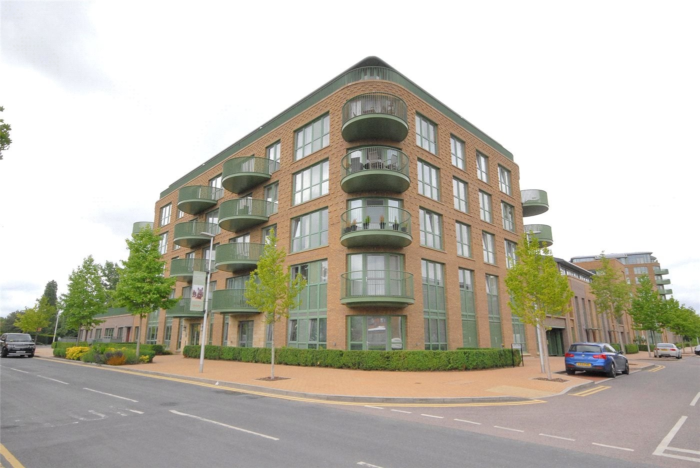 Flat Astell Road in Greater London