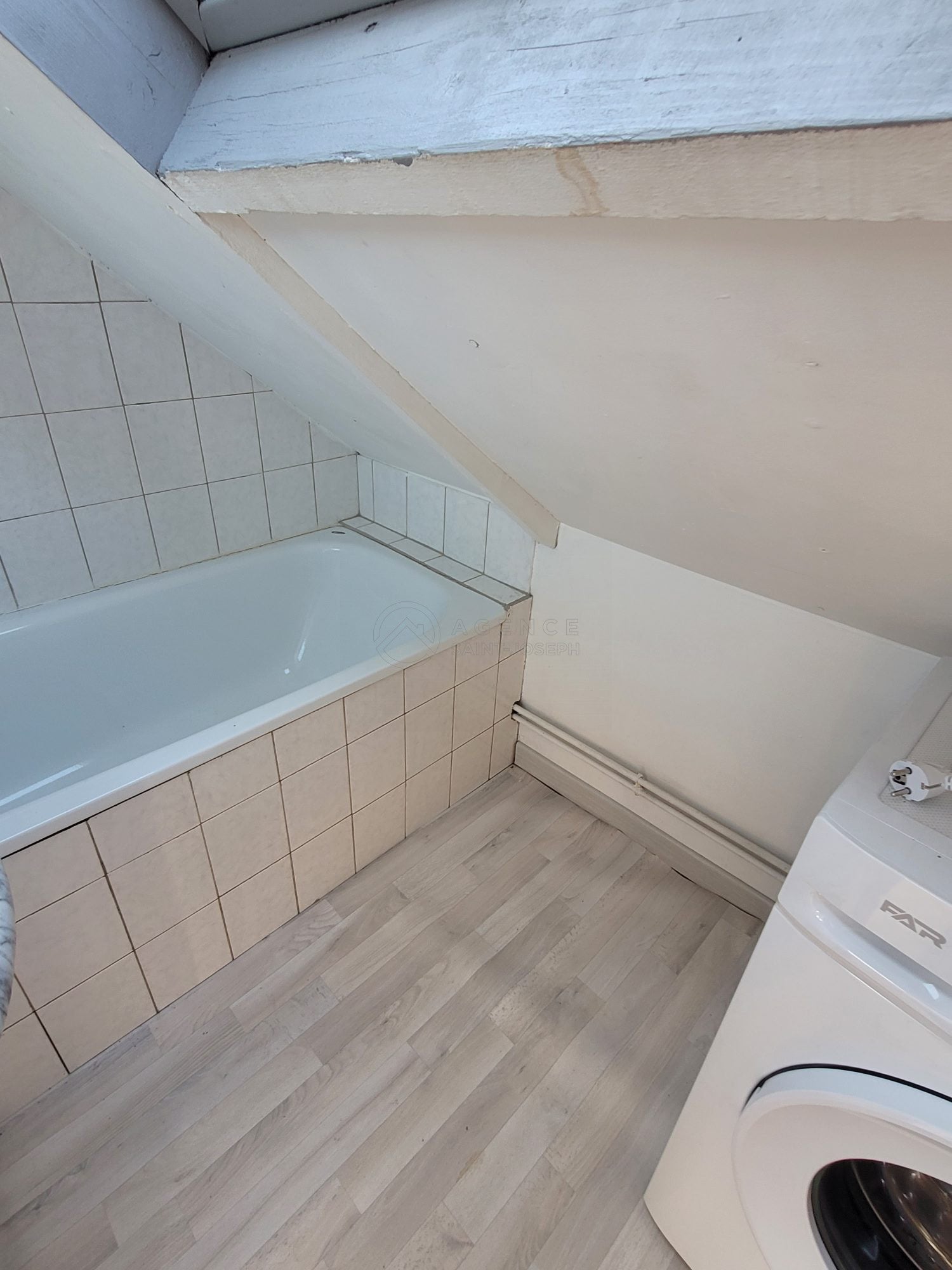 Flat Rue des Forrières in Seltot