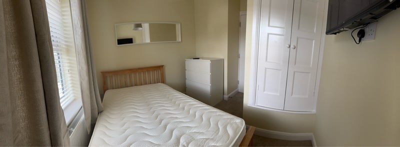 Room Tarbock Road in Liverpool