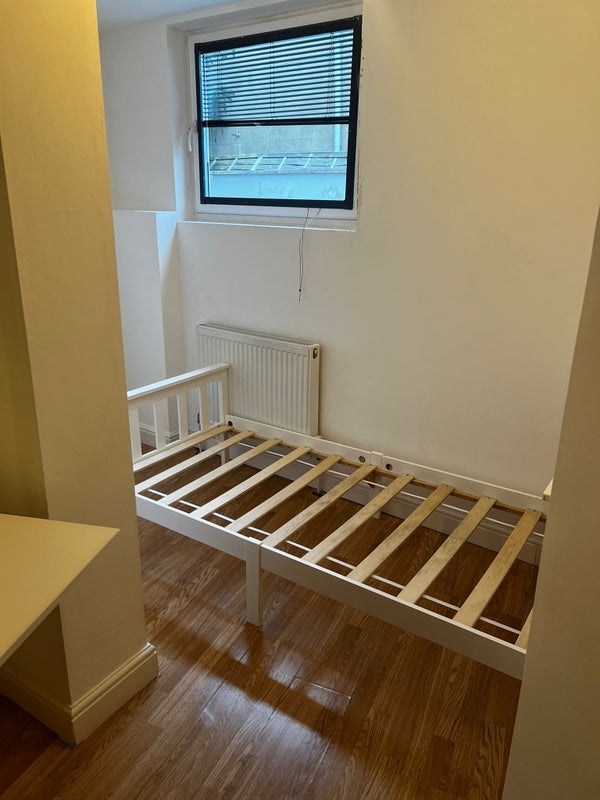 Room Central Place in Greater London