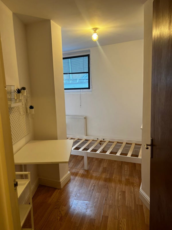 Room Central Place in Greater London