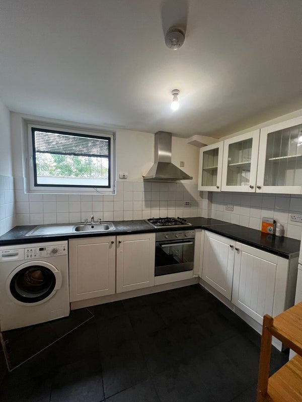 Room Central Place in Greater London