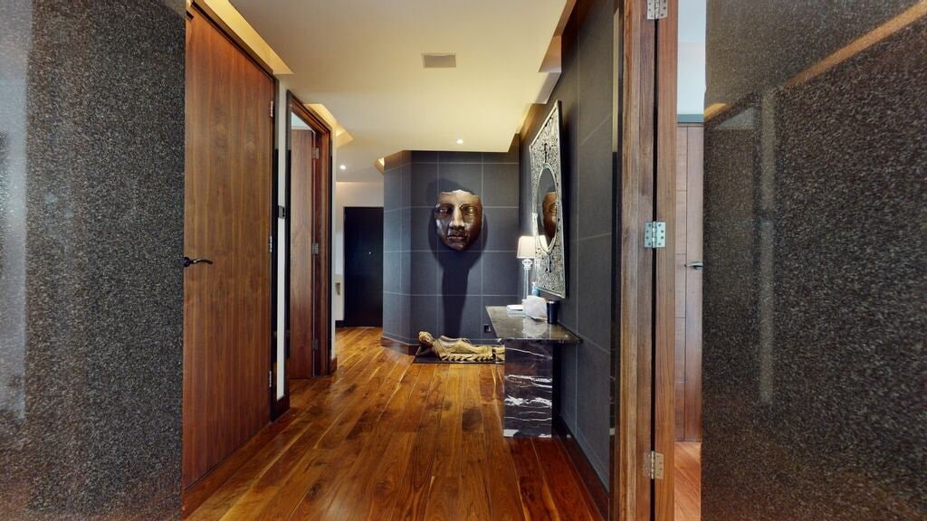 Flat Sloane Street in Greater London