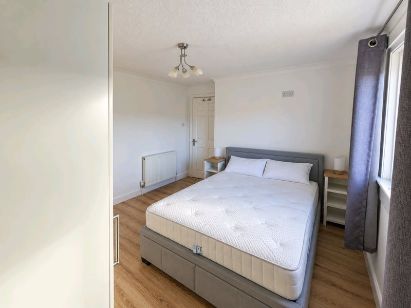 Room Magdalene Avenue in City of Edinburgh
