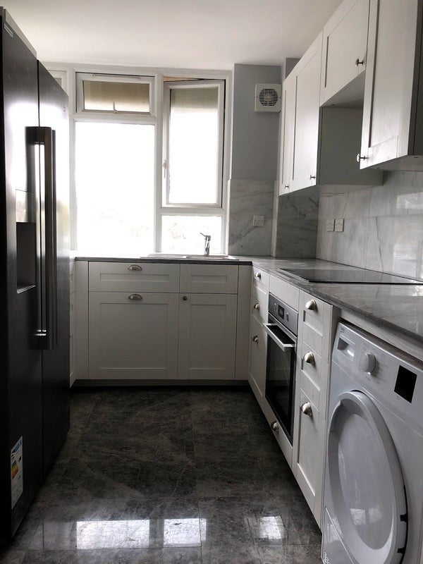 Room Saxton Close in Greater London