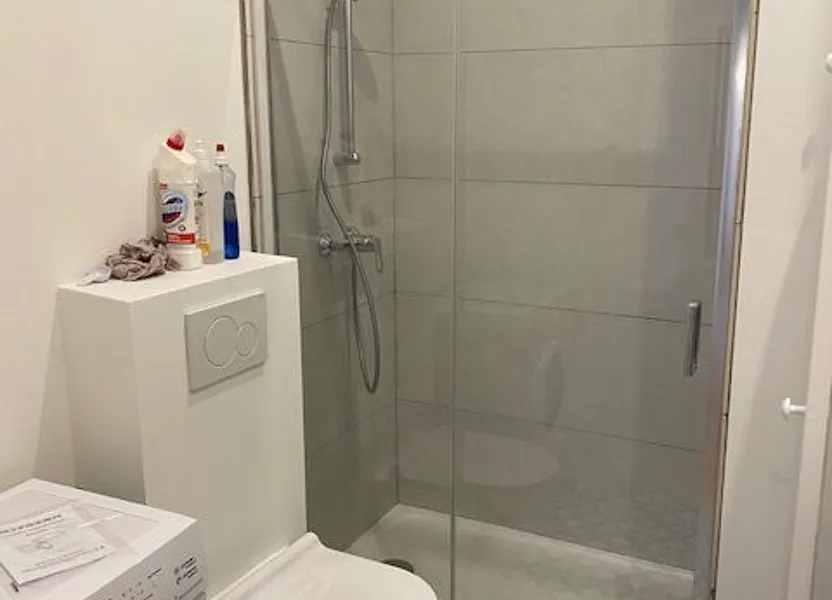 Flat Rue d'Estienne d'Orves in Montreuil