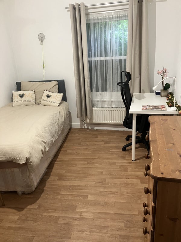 Room Poet's Road in Greater London