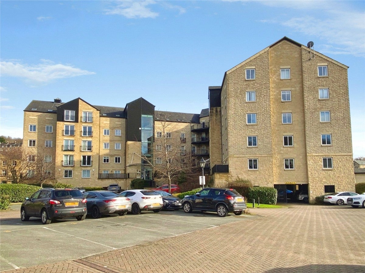Flat Textile Street in Kirklees
