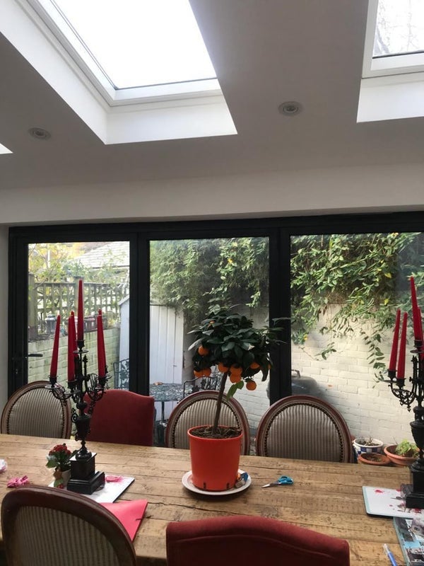 Room Battersea Church Road in Greater London