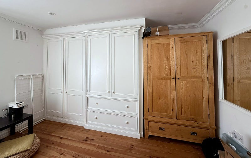 Room Battersea Church Road in Greater London