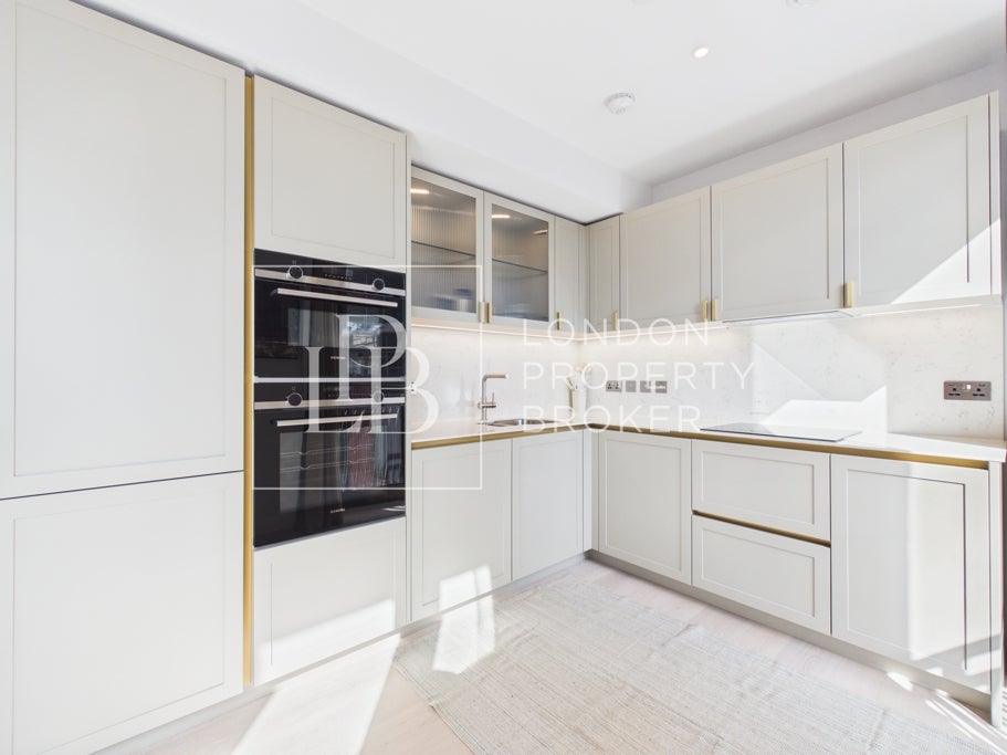 Flat Paddington Green in City of Westminster