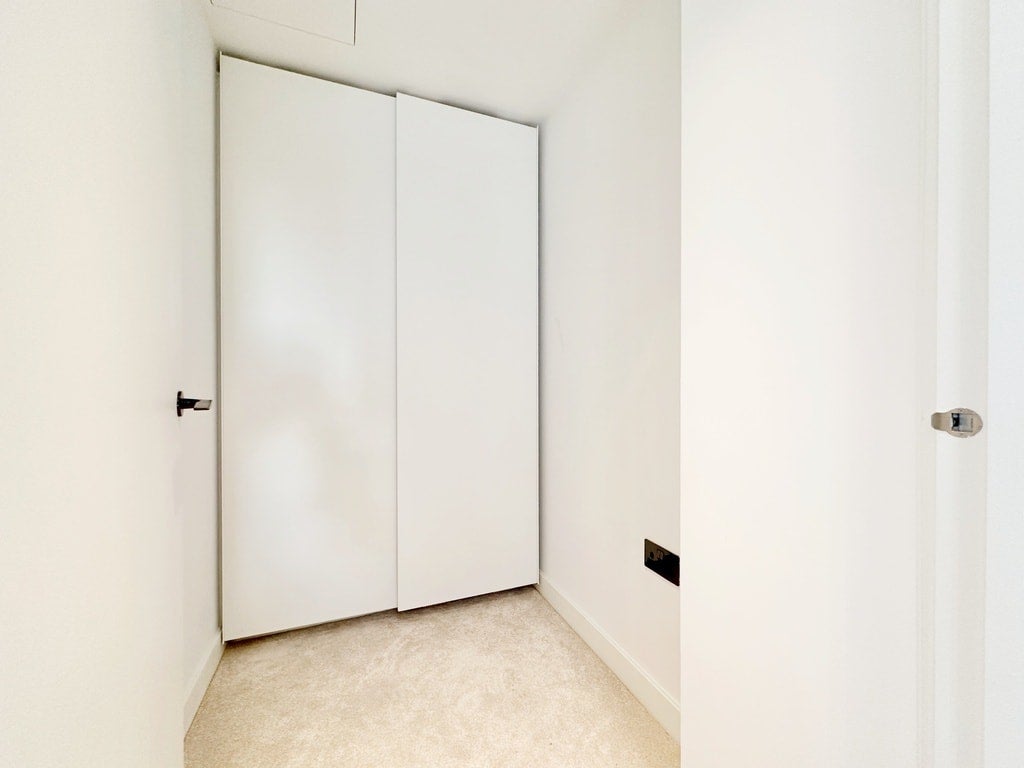 Flat Wood Lane in Greater London