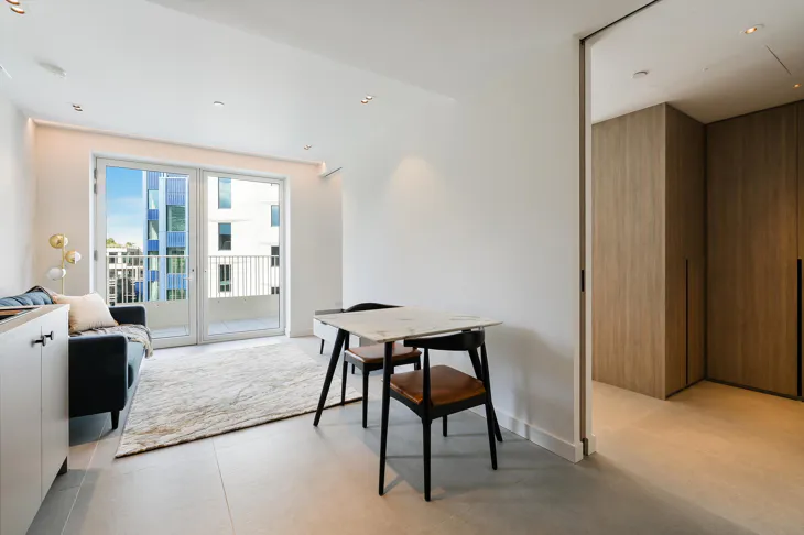 Flat Lewis Cubitt Walk in Greater London