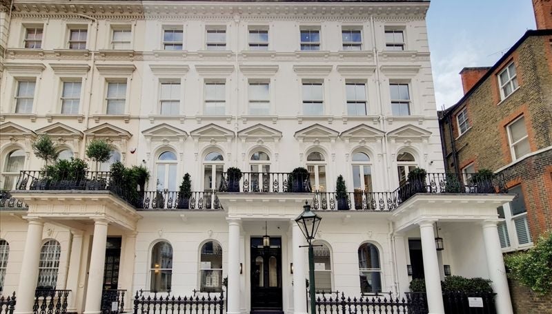 Flat Prince of Wales Terrace in Greater London