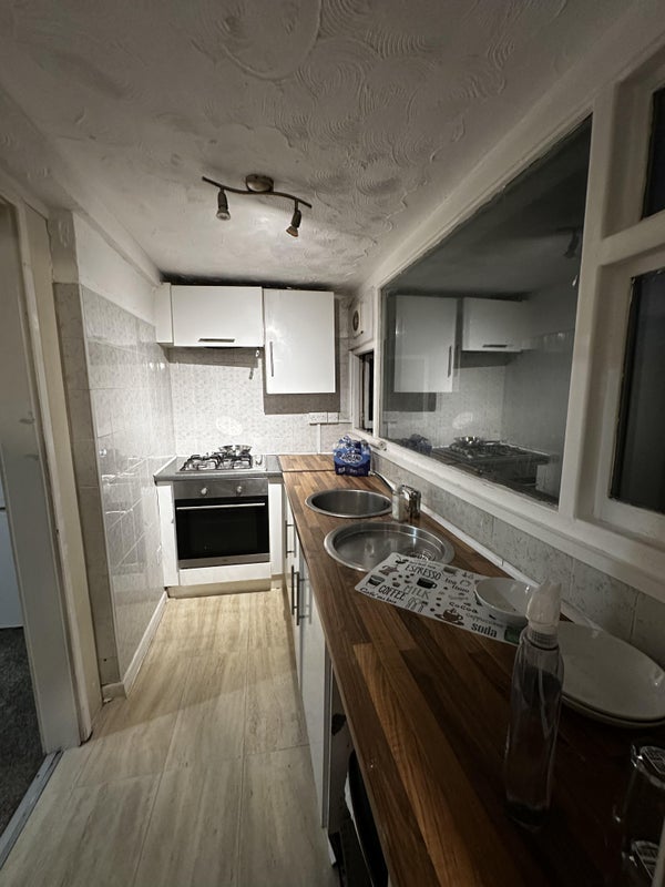 Room Glossop Road in Sheffield