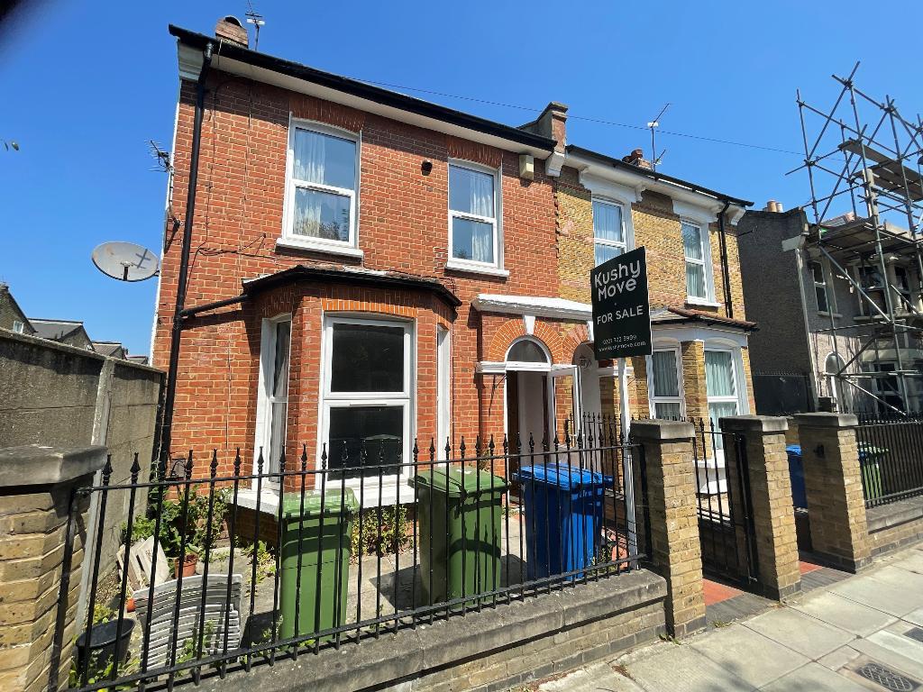 House Nutbrook Street in Greater London