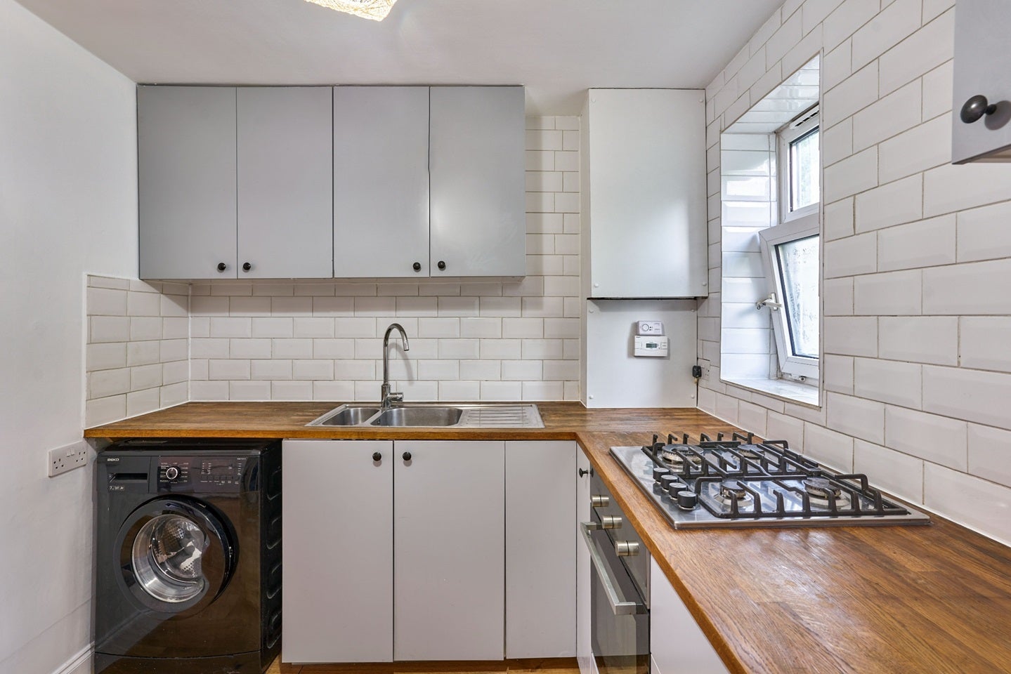 Flat Polesden Gardens in Greater London