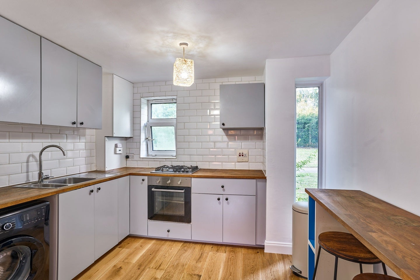Flat Polesden Gardens in Greater London