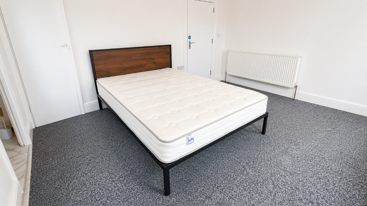 Room King's Road in Fenland District