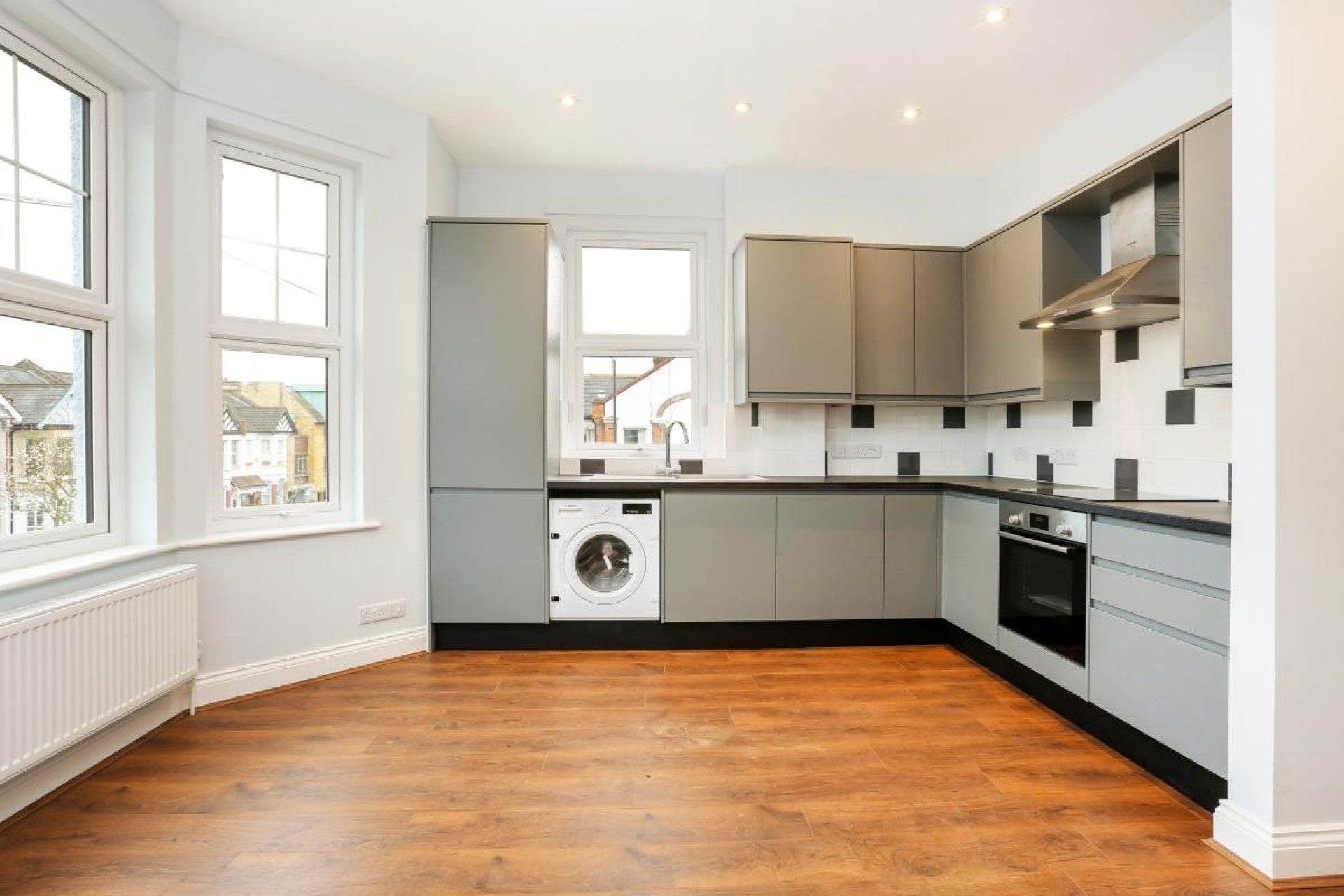 Flat Okehampton Road in Greater London