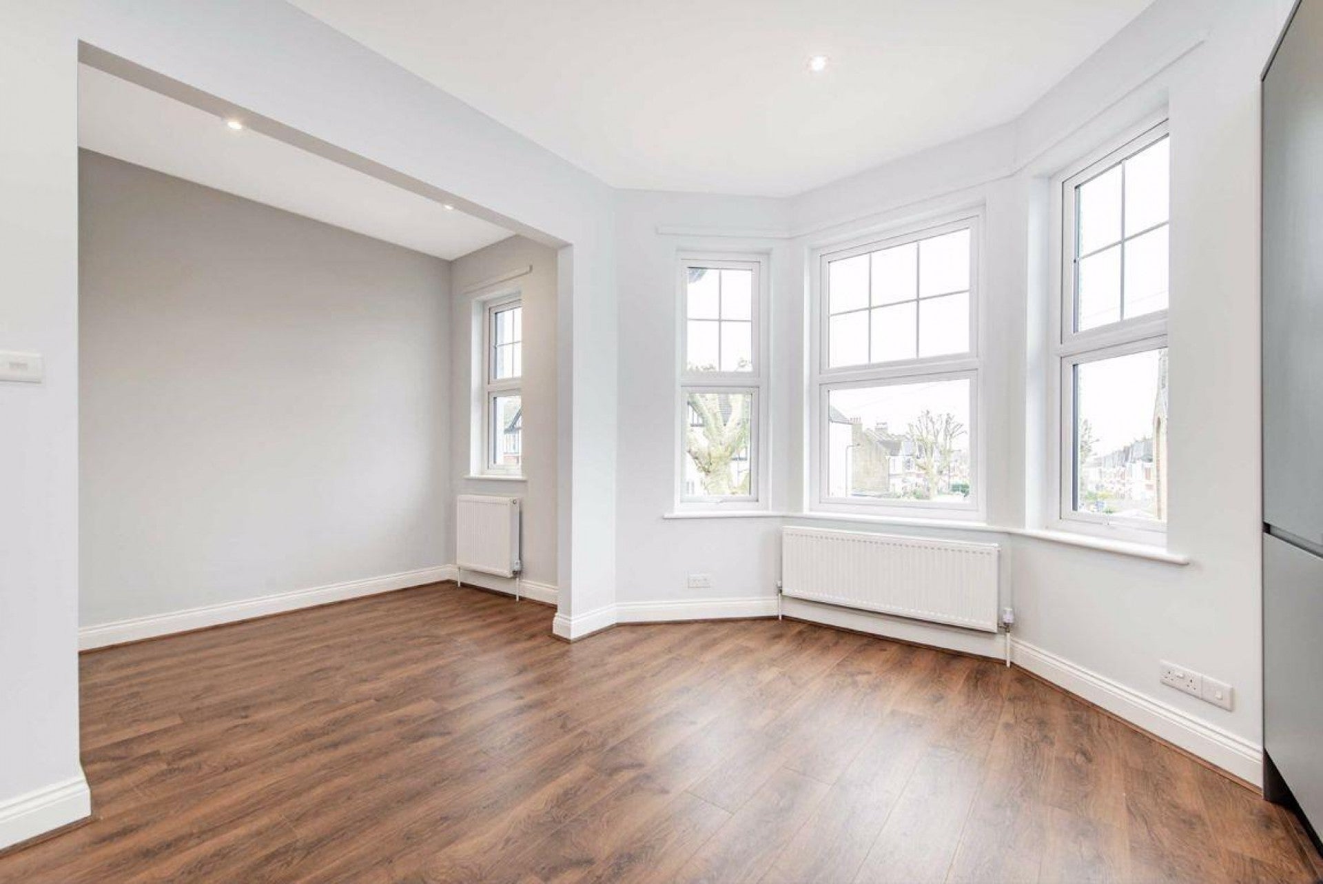 Flat Okehampton Road in Greater London