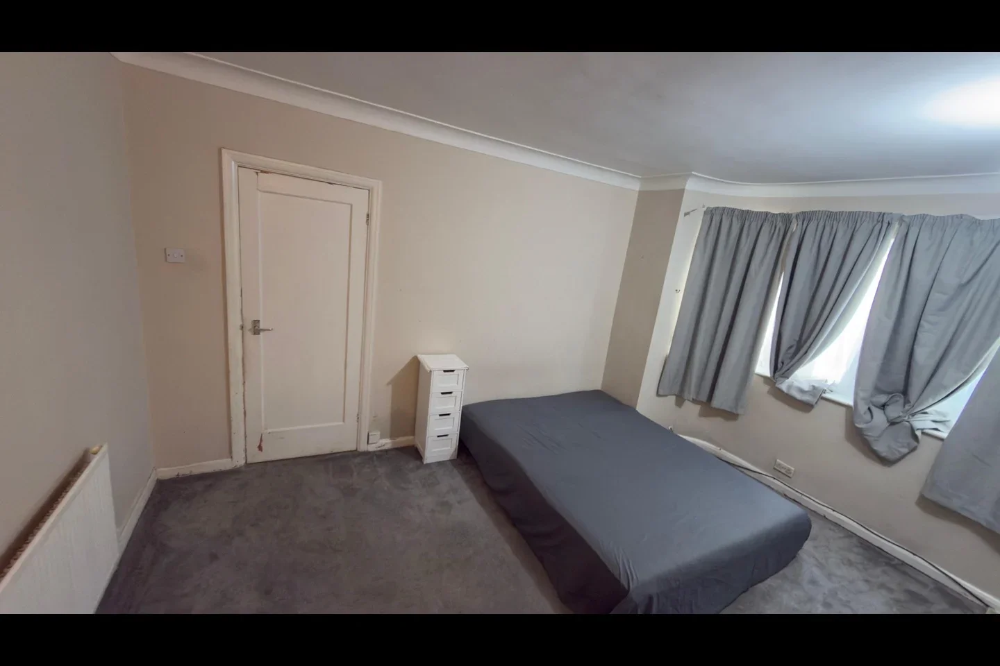 Room Redesdale Gardens in Greater London