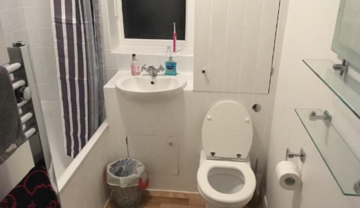 Room Lewin Road in Greater London