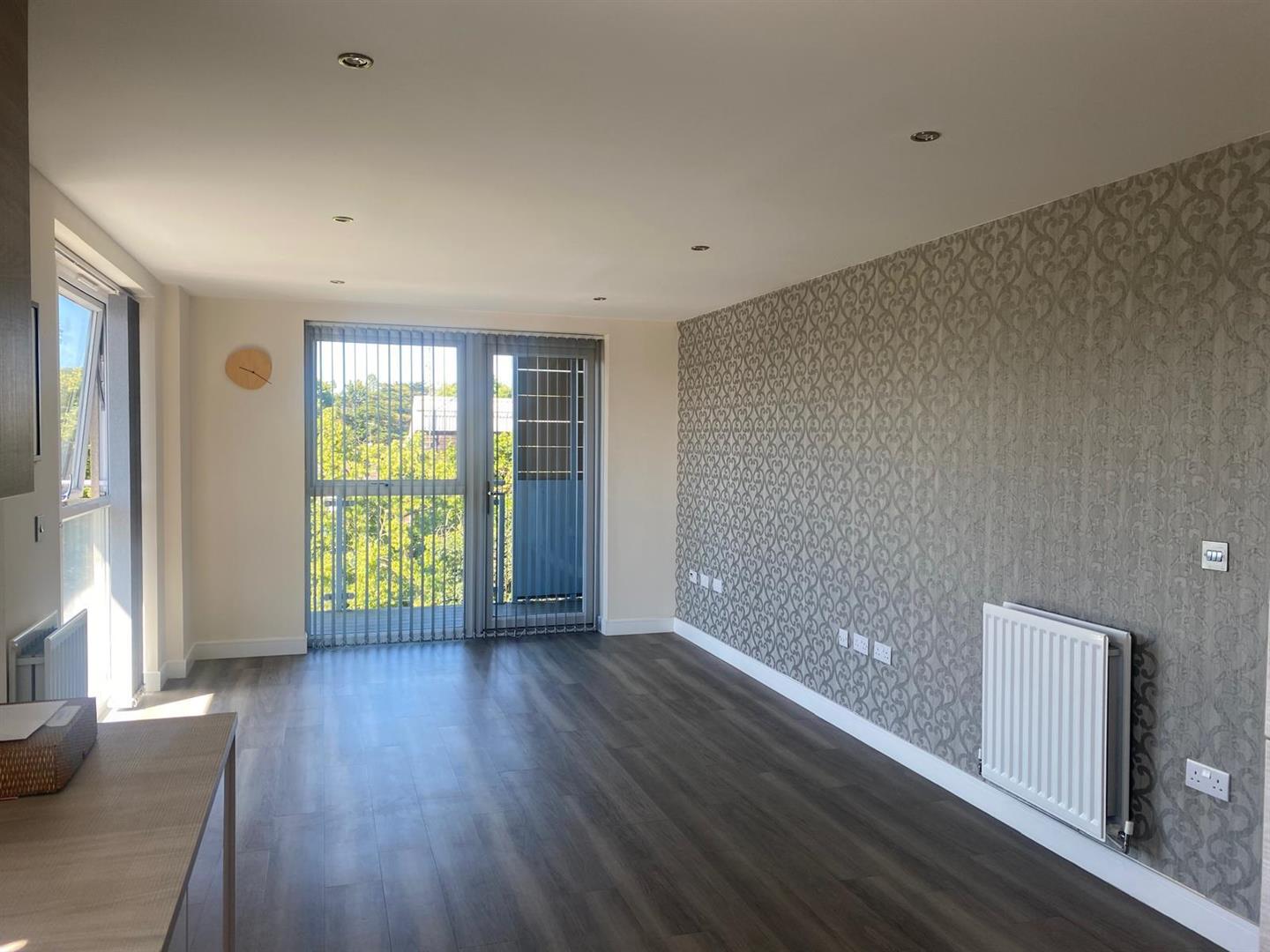 Flat Wallingford Way in Maidenhead