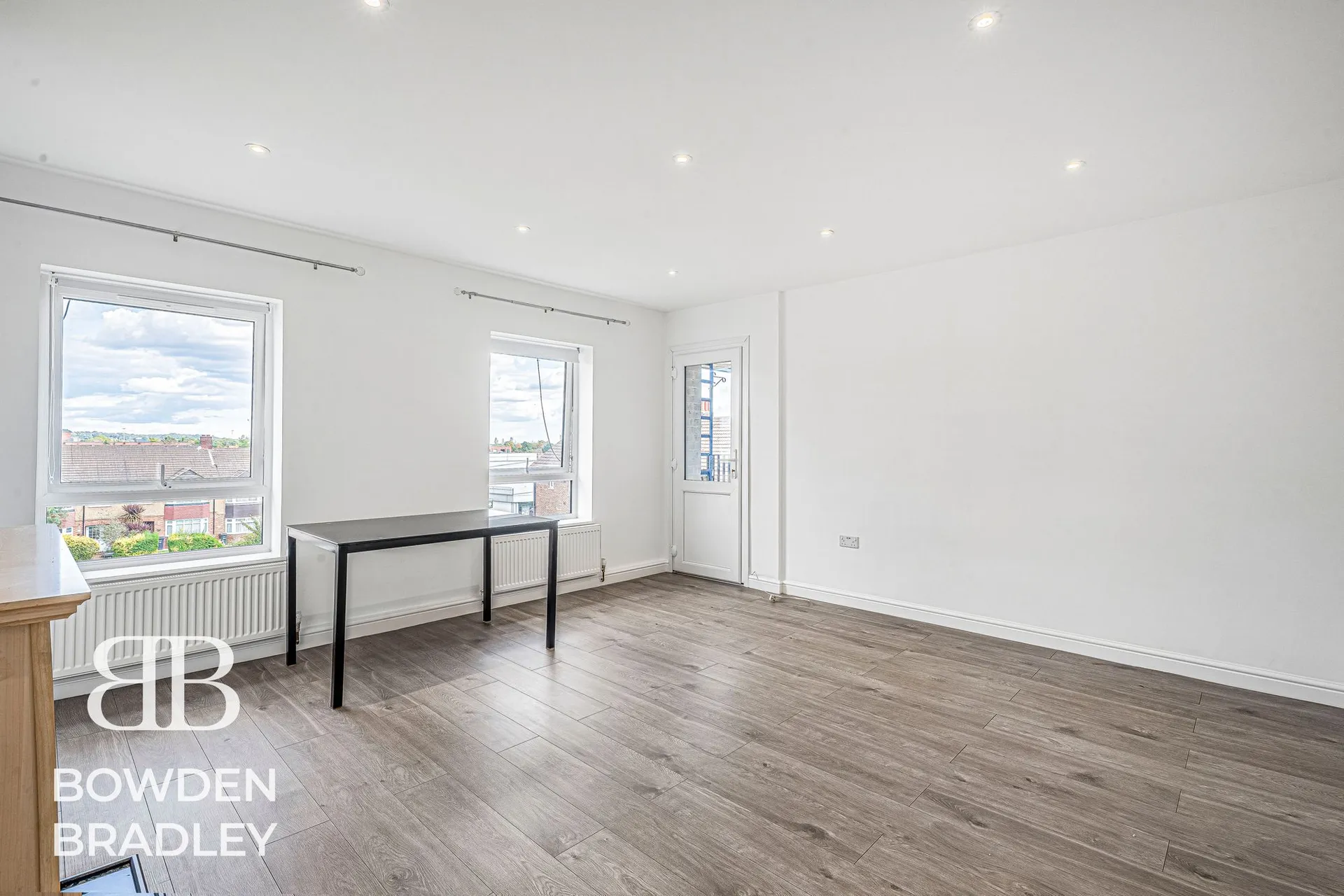 Flat Greenside Close in Greater London
