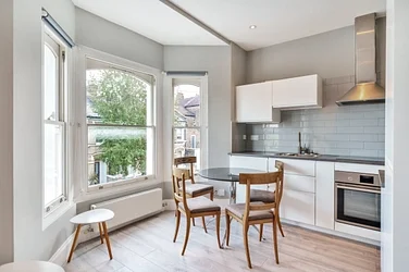 Flat Acre Lane in Greater London