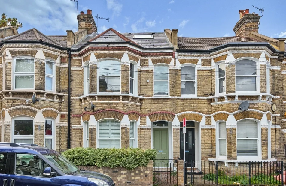 Flat Acre Lane in Greater London