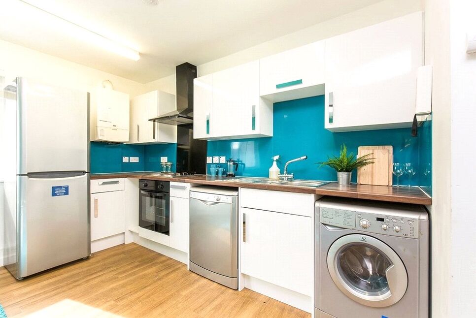 Flat Carlton Place in Southampton