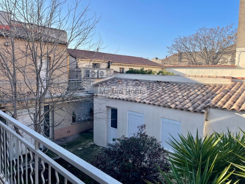 Flat Rue Vincent Faïta in Nîmes