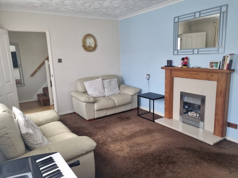 Room Spring Plat in Crawley