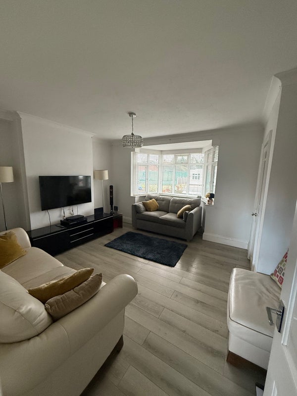 Room Hesketh Crescent in Birmingham