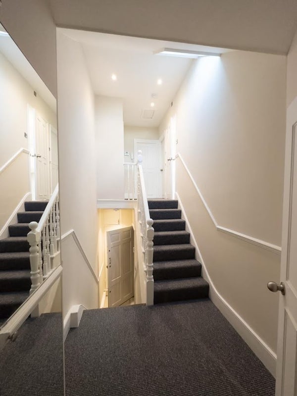 Flat Babington Road in Greater London