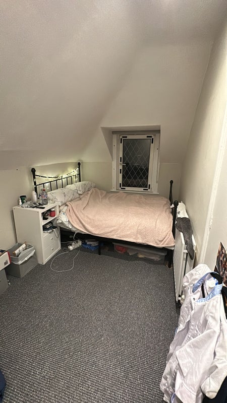 Flat Babington Road in Greater London