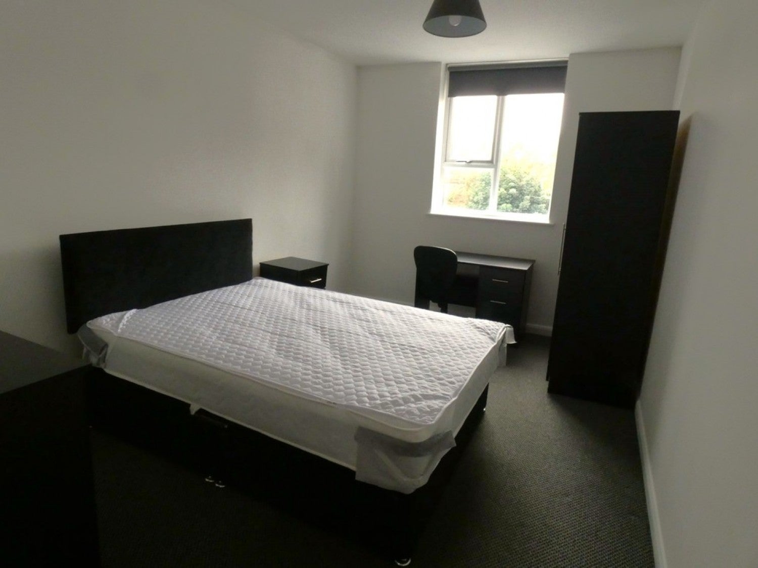 Room Market Parade in Gloucester