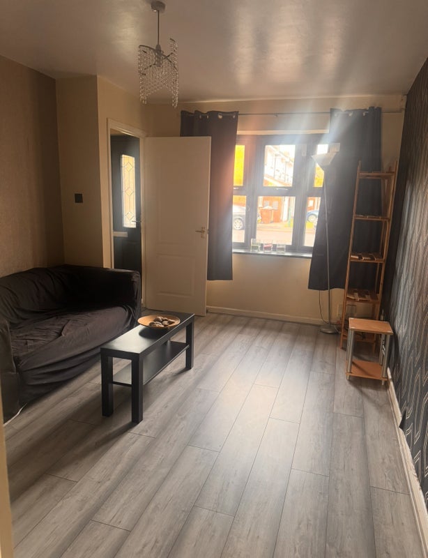 Room Heron Drive in Nottingham