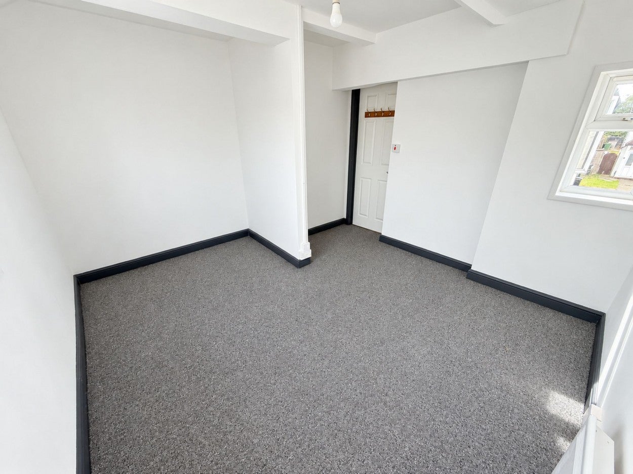Room Stroud Road in Patchway