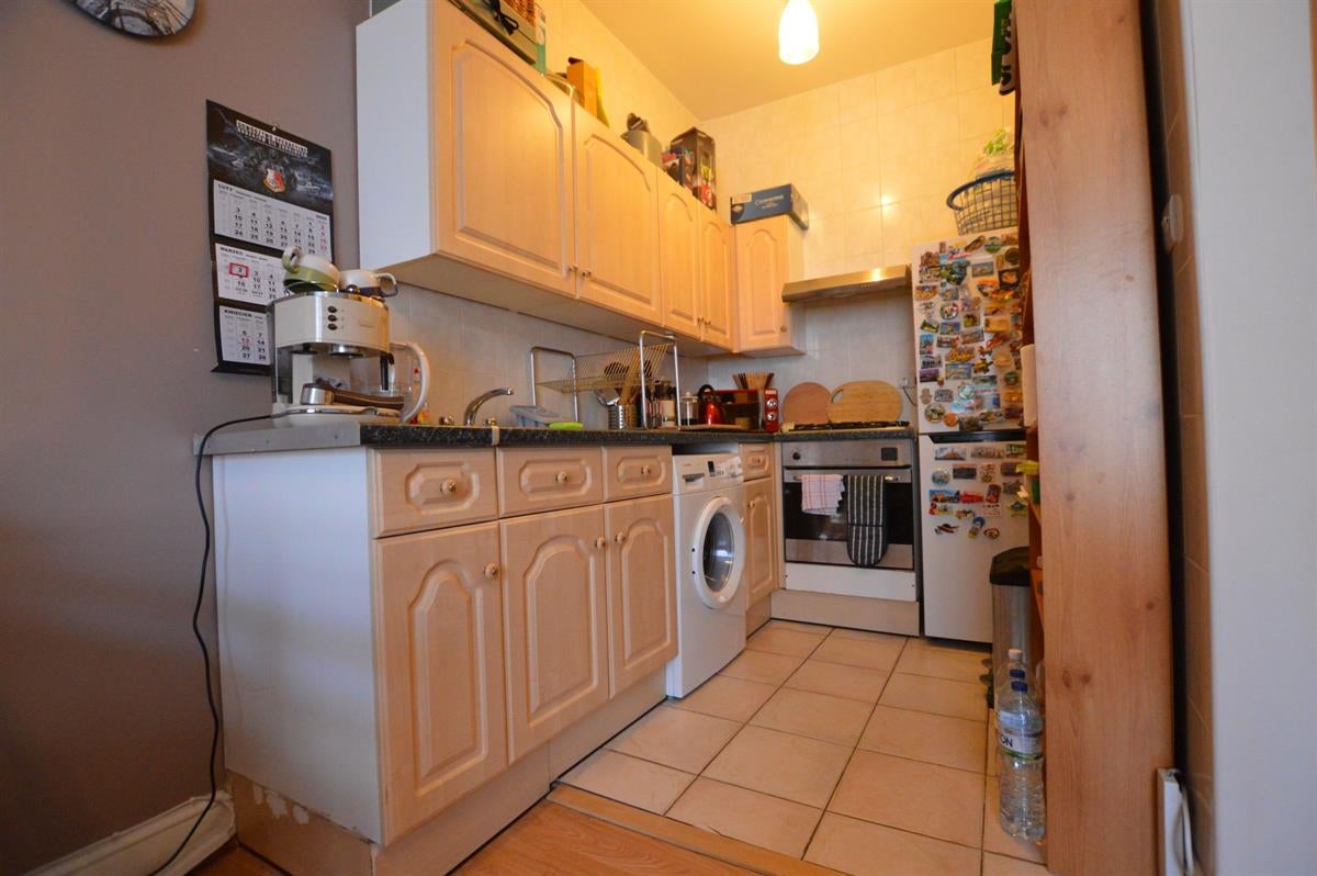 Flat Courtenay Mews in Greater London