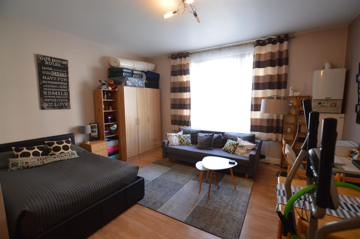 Flat Courtenay Mews in Greater London