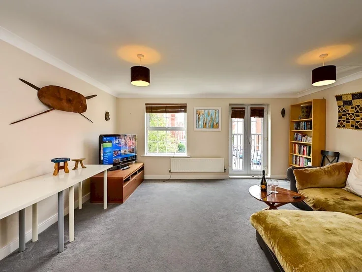 House Clos Halket in Cardiff