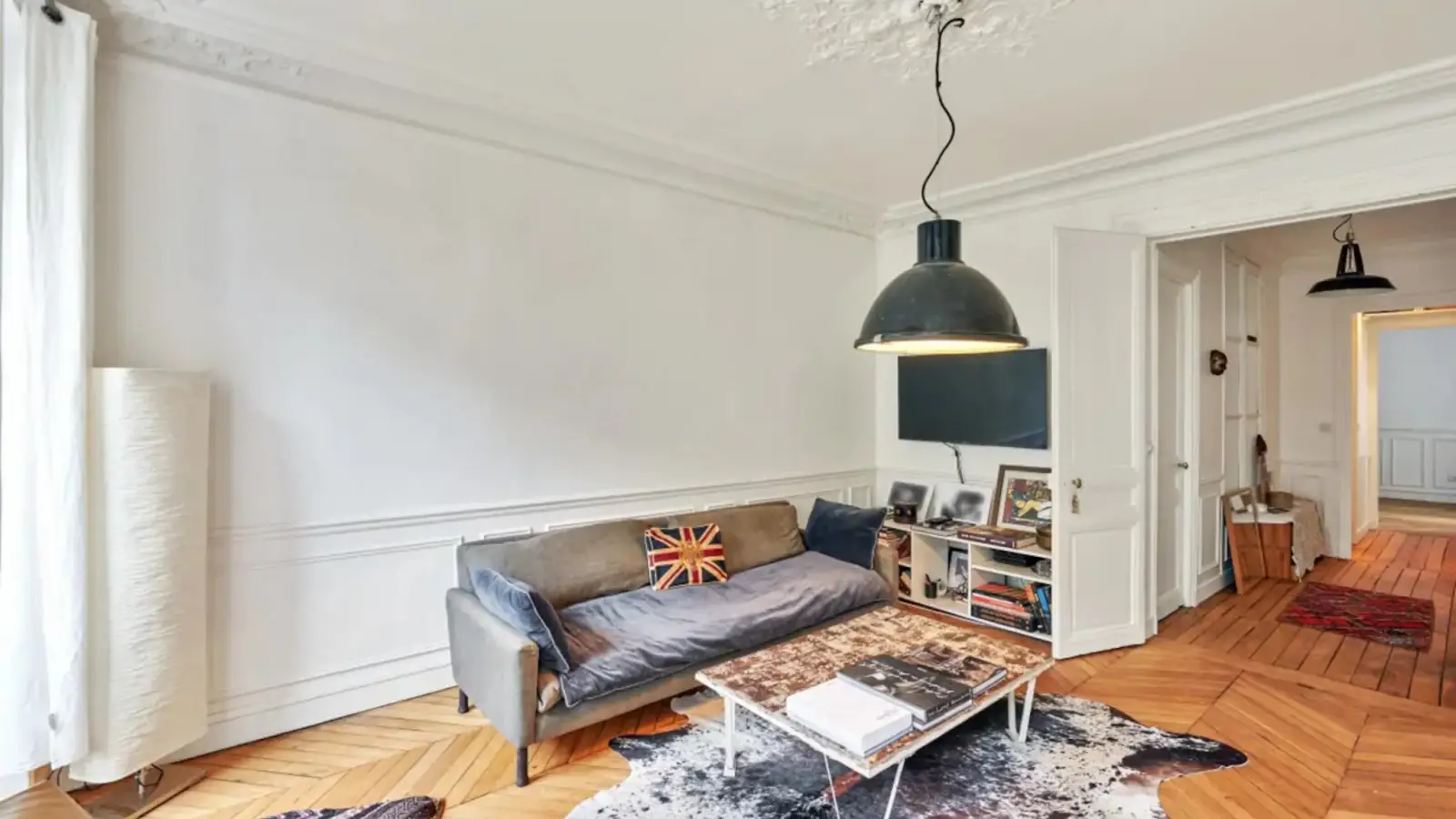 Appartement Rue Louise-Émilie de La Tour d'Auvergne à Paris